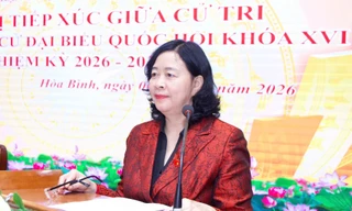 Chủ tịch Ủy ban Trung ương Mặt trận Tổ quốc Việt Nam Bùi Thị Minh Hoài tiếp xúc cử tri ở Phú Thọ