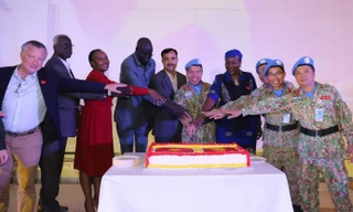 Bạn bè quốc tế ngưỡng mộ lịch sử vẻ vang của dân tộc Việt Nam