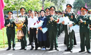 Chào đón quân nhân và dân quân Quân khu 4 hoàn thành xuất sắc nhiệm vụ A80
