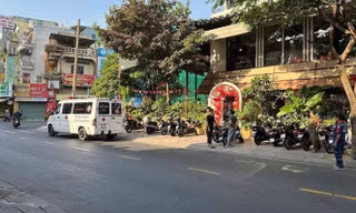 Phát hiện người đàn ông tử vong trong quán cà phê ở TPHCM