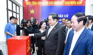 Chủ tịch Quốc hội kiểm tra công tác chuẩn bị bầu cử tại Hải Phòng