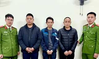 Bắt khẩn cấp 3 đối tượng đánh tài xế xe tải nhập viện ở Hải Phòng 