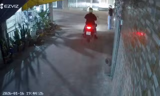 Sàm sỡ người đi đường, thanh niên bị phạt 12 triệu đồng