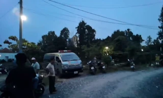 Nam thanh niên trượt chân xuống sông tử vong 