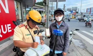 Nộp phạt vi phạm giao thông bằng quét mã QR tại chỗ