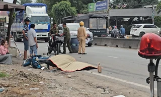 Va chạm xe ben, 2 ông cháu thương vong trên đường về nhà