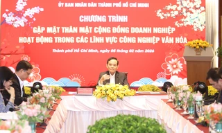 Bí thư TPHCM Trần Lưu Quang chia sẻ với Phương Mỹ Chi chuyện thị phi trên mạng xã hội