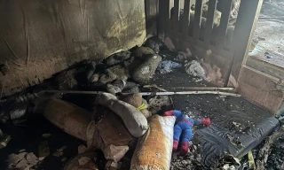 Vụ cháy quán ăn ở TPHCM: Ám ảnh tiếng người cha gào khóc 'cứu 2 con tôi với'