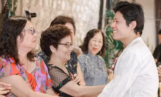 Nguyễn Văn Chung khóc