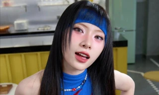 BTC Em xinh xin lỗi