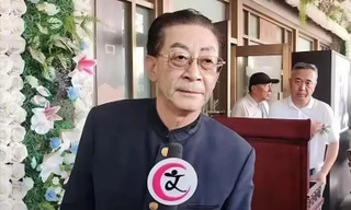 Lục Tiểu Linh Đồng đến viếng 'Phật Tổ Như Lai' Chu Long Quảng