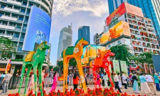 Du lịch TPHCM thu hơn 12.000 tỷ đồng dịp Tết 