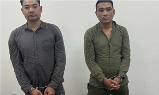 Giả danh cảnh sát hình sự để cướp tài sản