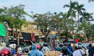 Nổ lớn cạnh sân vận động ở Hải Phòng