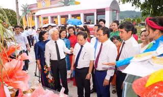 Hải Phòng giới thiệu 3 tour trải nghiệm Di sản văn hóa Côn Sơn - Kiếp Bạc