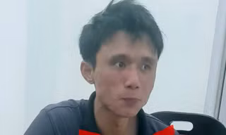 Lê Văn Tuấn tại cơ quan công an.