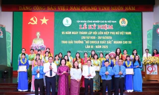 Tuyên dương 95 nữ công nhân viên chức lao động ngành cao su
