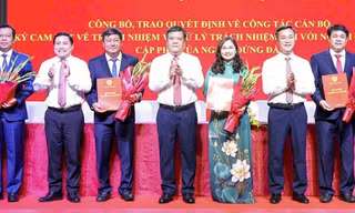 Công bố quyết định của Ban Bí thư Trung ương Đảng về công tác cán bộ ở Khánh Hòa