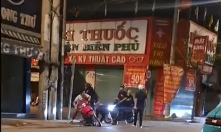 Đôi trai gái bị nhóm đối tượng truy đuổi, đánh hội đồng trong đêm