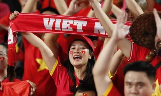 Người dân đổ ra đường khi Việt Nam thắng Thái Lan