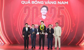 Hoàng Đức lập hat-trick Quả bóng vàng Việt Nam cùng sự đồng hành của LPBank