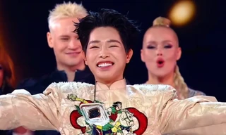 Đức Phúc là quán quân cuộc thi hát ở Nga