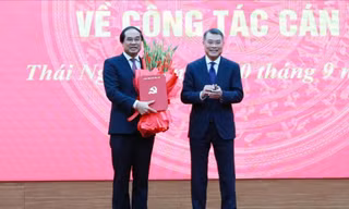 Công bố quyết định của Bộ Chính trị về công tác cán bộ ở Thái Nguyên