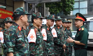 Quân đội đưa lực lượng Quân y tinh nhuệ tới hỗ trợ 3 tỉnh bị lũ lụt