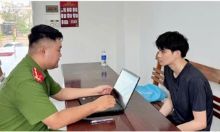 Mất 2,5 tỷ đồng vì bị kẻ gian giả danh nhân viên điện lực, dụ cài ứng dụng EVN giả mạo