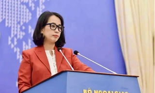 Iran soạn luật thu phí tàu qua eo biển Hormuz, châu Á chật vật trong cơn ‘khát’ dầu