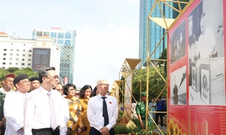 Khai mạc triển lãm 'Vinh quang 80 năm Quốc hội Việt Nam'