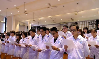 Muốn học bác sĩ nội trú, phải vượt qua thêm vòng phỏng vấn