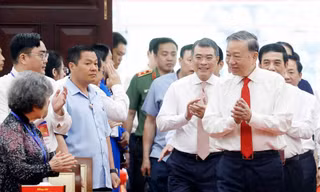 Tổng Bí thư Tô Lâm thăm, chúc tết Đảng bộ, chính quyền và nhân dân TPHCM