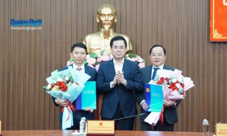 Điều động, bổ nhiệm nhân sự tại Quảng Ngãi và Sơn La