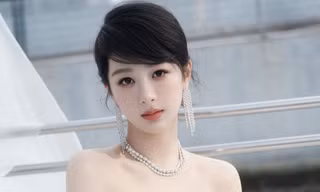 Nỗi lo bán mặt cho AI