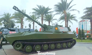 Việt Nam sản xuất pháo tự hành có khả năng cơ động dưới nước