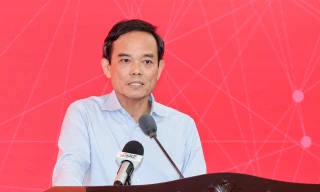 Bí thư TPHCM: Tin vào nhà khởi nghiệp, nhà khoa học