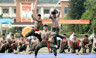 Chiến binh Đặc công phô diễn sức mạnh trong ngày ra quân huấn luyện 