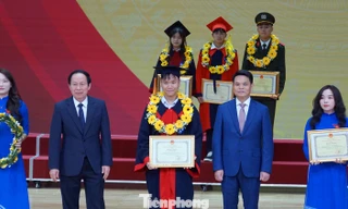 Hải Phòng biểu dương 225 học sinh và 25 vận động viên tiêu biểu 