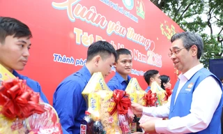 Ấm áp ngày hội đoàn kết - nghĩa tình với hàng nghìn người dân TPHCM