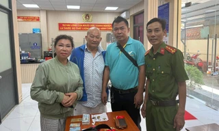 Tài xế taxi trả lại túi xách chứa tài sản trị giá hơn 3 tỷ đồng