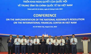 Ra mắt Ban Chỉ đạo quốc gia về Trung tâm tài chính quốc tế tại Việt Nam 