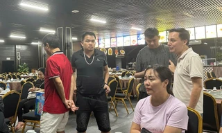 Xuyên đêm hỗ trợ thân nhân người gặp nạn vụ lật tàu trên vịnh Hạ Long