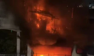 Nhà 3 tầng ở TPHCM phát hỏa trong đêm giao thừa, 4 người kịp thoát thân