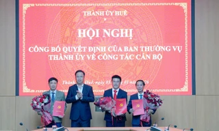 Công bố quyết định của Ban Thường vụ Thành ủy Huế về công tác cán bộ