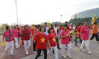 Phường ở TPHCM đi bộ đồng hành, góp 1,7 tỷ đồng chăm lo người yếu thế 