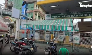 Lật tẩy 'công xưởng' sản xuất xăng RON A95 giả ở TPHCM