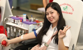 Cán bộ, nhân viên và sinh viên ngành Hàng không hiến máu cứu người dịp Tết