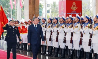 Tổng Bí thư Tô Lâm trao danh hiệu Anh hùng LLVT nhân dân lần thứ 3 cho Quân chủng Hải quân