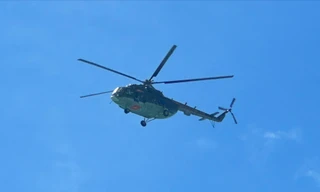 Trực thăng quân đội tìm kiếm 3 người mất tích ở đặc khu Lý Sơn